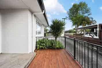 744 River Road, Chartwell