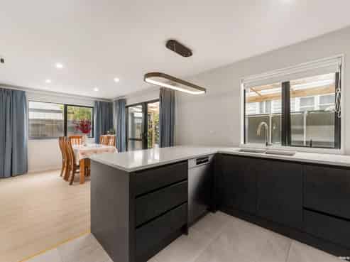 95C Lynwood Road, New Lynn