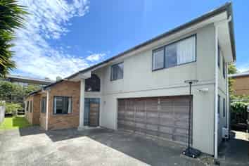 12A Epworth Avenue, Royal Oak