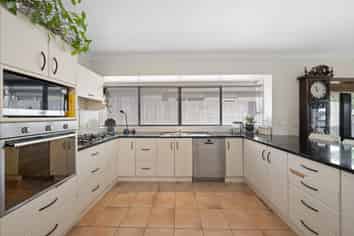 4 Castlehill Court, Wattle Downs