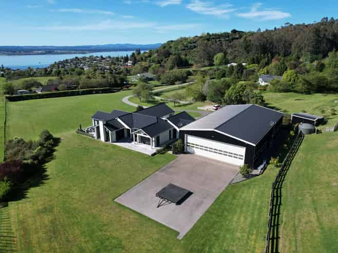 28 Te Moenga Park, Acacia Bay