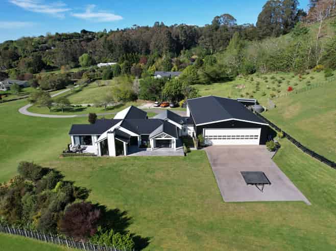 28 Te Moenga Park, Acacia Bay