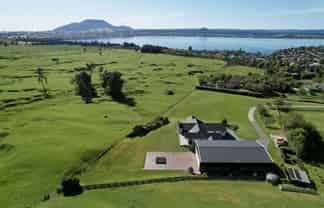 28 Te Moenga Park, Acacia Bay