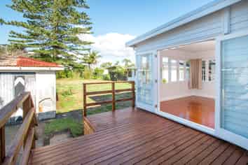 120 West End Road, Westmere