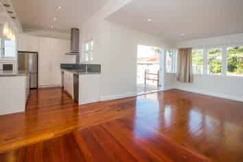 120 West End Road, Westmere
