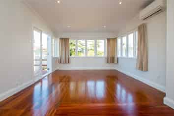 120 West End Road, Westmere