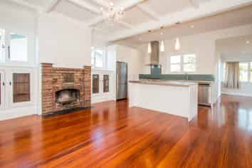 120 West End Road, Westmere
