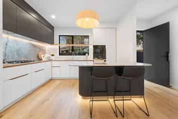 1B Atherton Road, Epsom