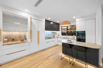 1B Atherton Road, Epsom