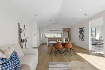 39 River Stone Drive, Halswell