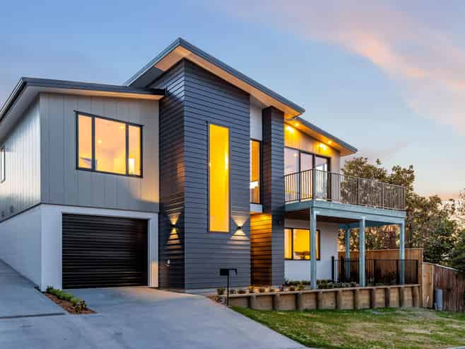8 Martin Road, Paraparaumu