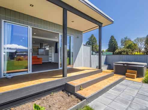 20B and 20 Kaha Street, Rangataua