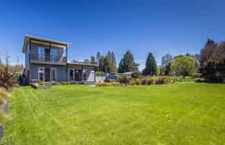 20B and 20 Kaha Street, Rangataua
