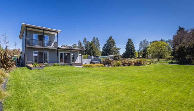 20B and 20 Kaha Street, Rangataua