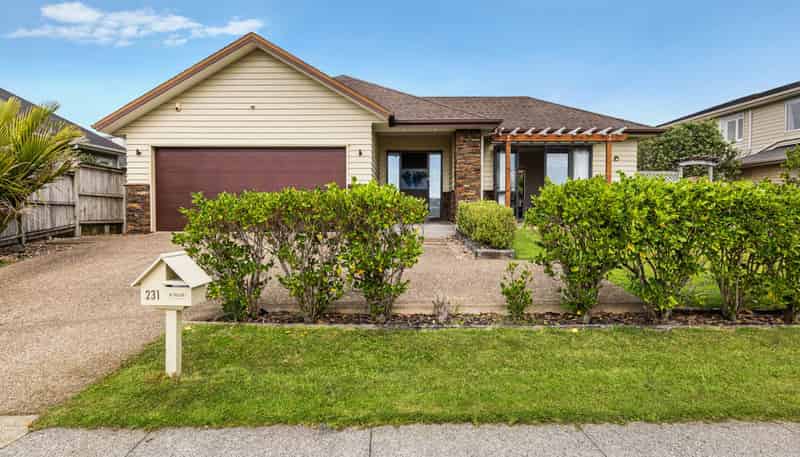 231 Millwater Parkway, Millwater