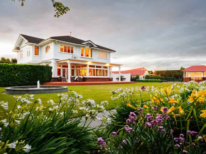 4 Sierra Court (off Featherston Street - Hospital), Roslyn