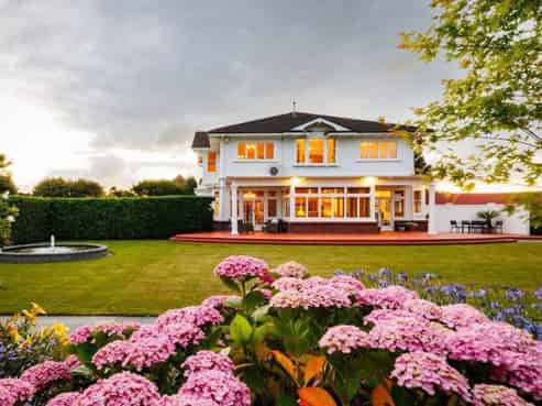 4 Sierra Court (off Featherston Street - Hospital), Roslyn