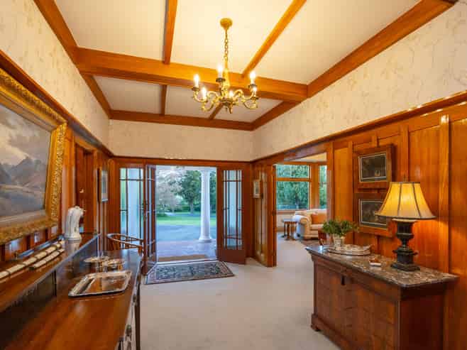 4 Sierra Court (off Featherston Street - Hospital), Roslyn