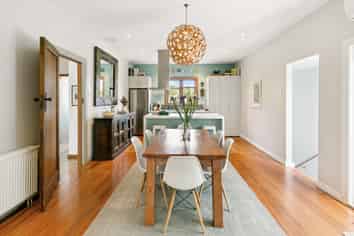 538 Broadway, Strathmore Park