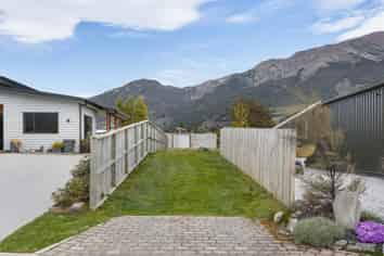 18 Pennycook Place, Lake Hawea
