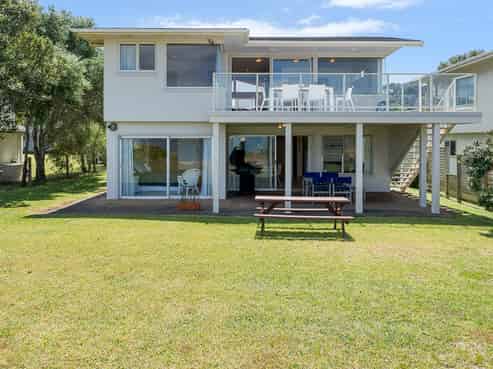 54 Whangaumu Street, Tutukaka