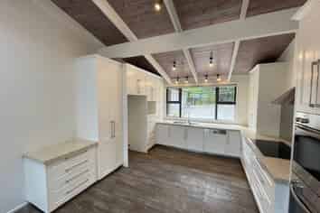 255 Okura River Road, Okura