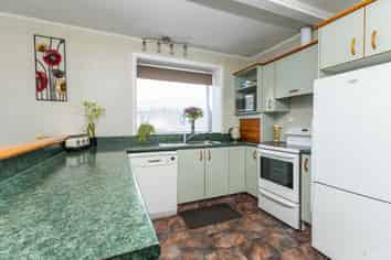 13 Balmoral Street, Marchwiel