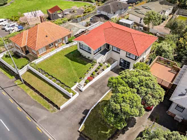 84 Tiverton Road, New Windsor