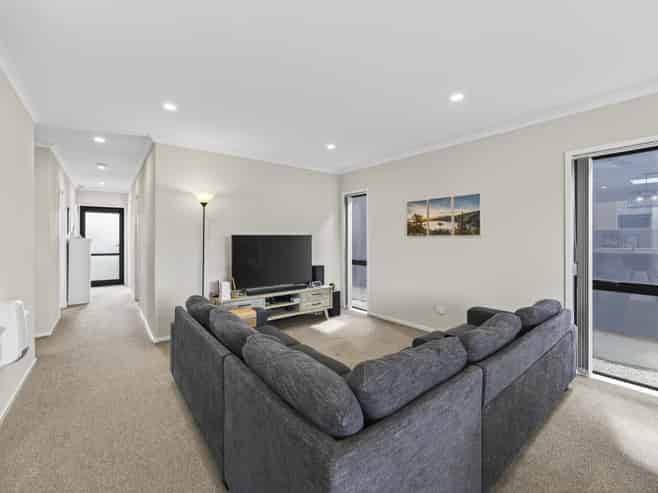 105 Battalion Drive, Papakura