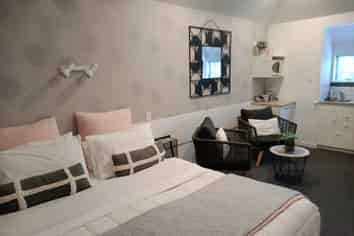 Four Peaks Motel, Lifestyle and Income Opportunity