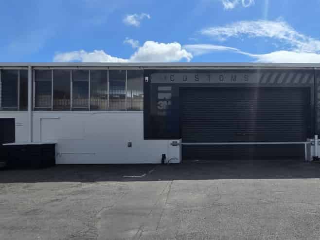 CBRE | Rosebank Warehouse – Available Now
