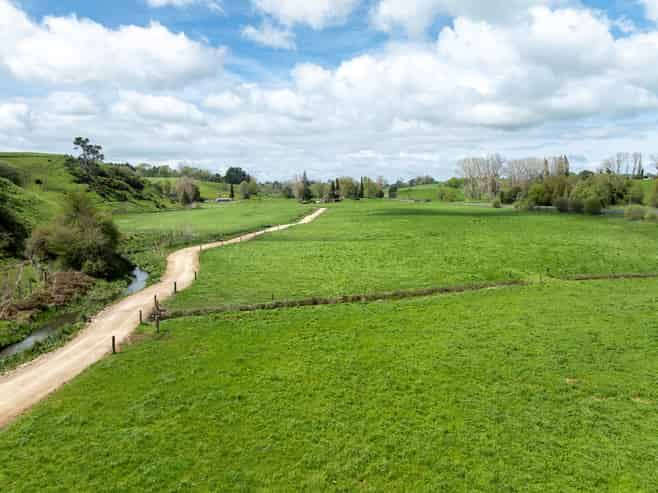 517 State Highway 1, Tirau