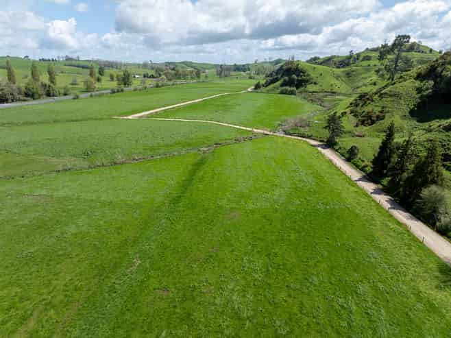 517 State Highway 1, Tirau