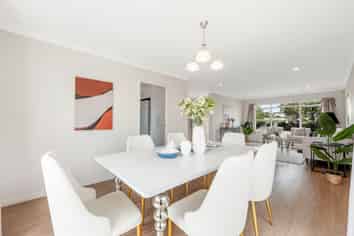 12 Ridgefield Lane, East Tamaki Heights