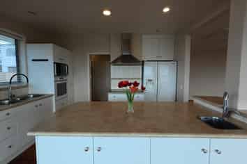 16 Olive Avenue, Nukuhau