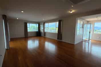16 Olive Avenue, Nukuhau