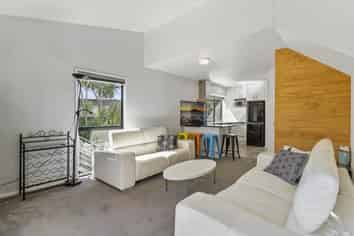 1/22A Willcott Street, Mount Albert
