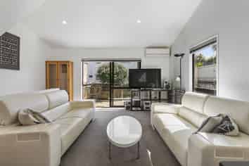1/22A Willcott Street, Mount Albert
