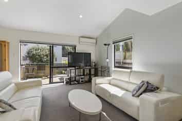 1/22A Willcott Street, Mount Albert