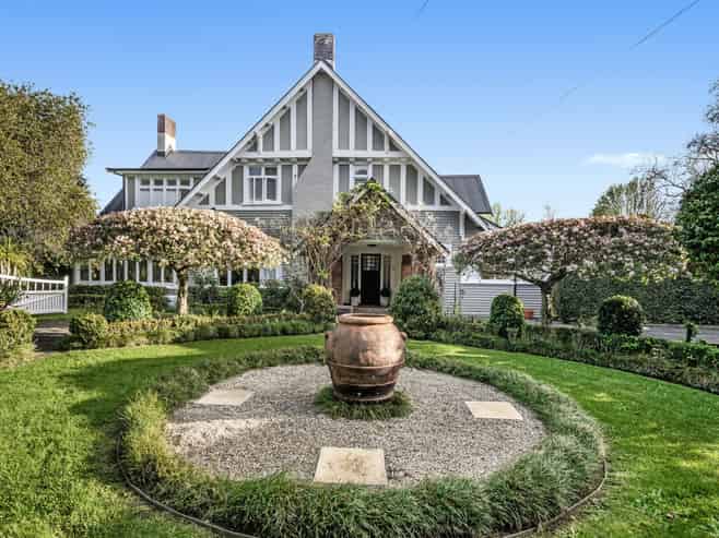 45 Watling Street, Epsom