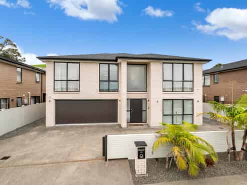 31 Surf View Crescent, Red Beach