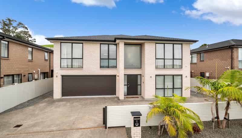 31 Surf View Crescent, Red Beach