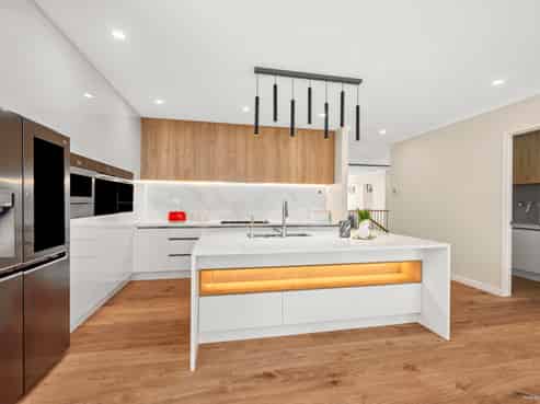 31 Surf View Crescent, Red Beach