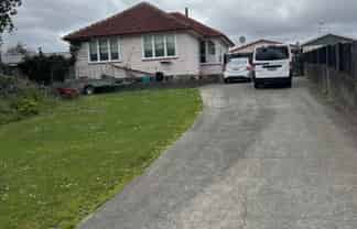 23 Sheridan Crescent, Trentham