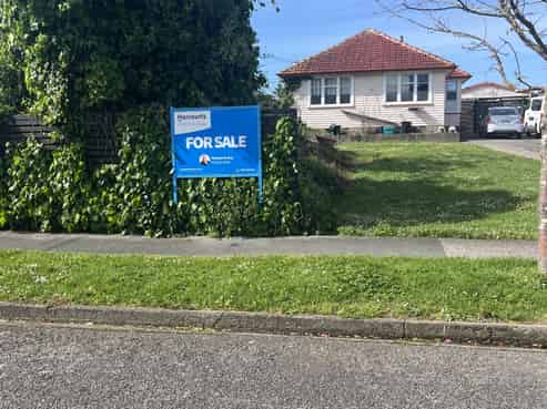 23 Sheridan Crescent, Trentham