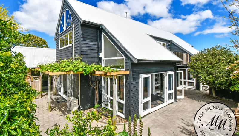 25 Calluna Crescent, Totara Heights