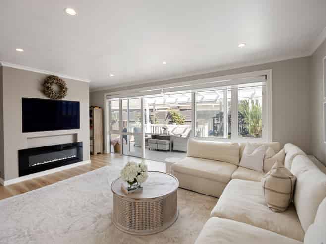 6 Erika Place, Fairview Downs
