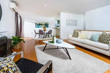 4 Bond Crescent, Forrest Hill