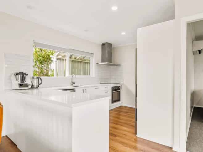 38 Churchill Avenue, Richmond