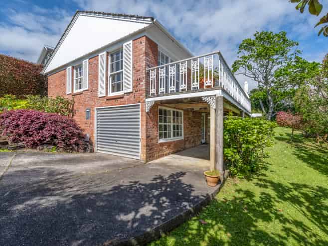 8 Pleasant Place, Mellons Bay